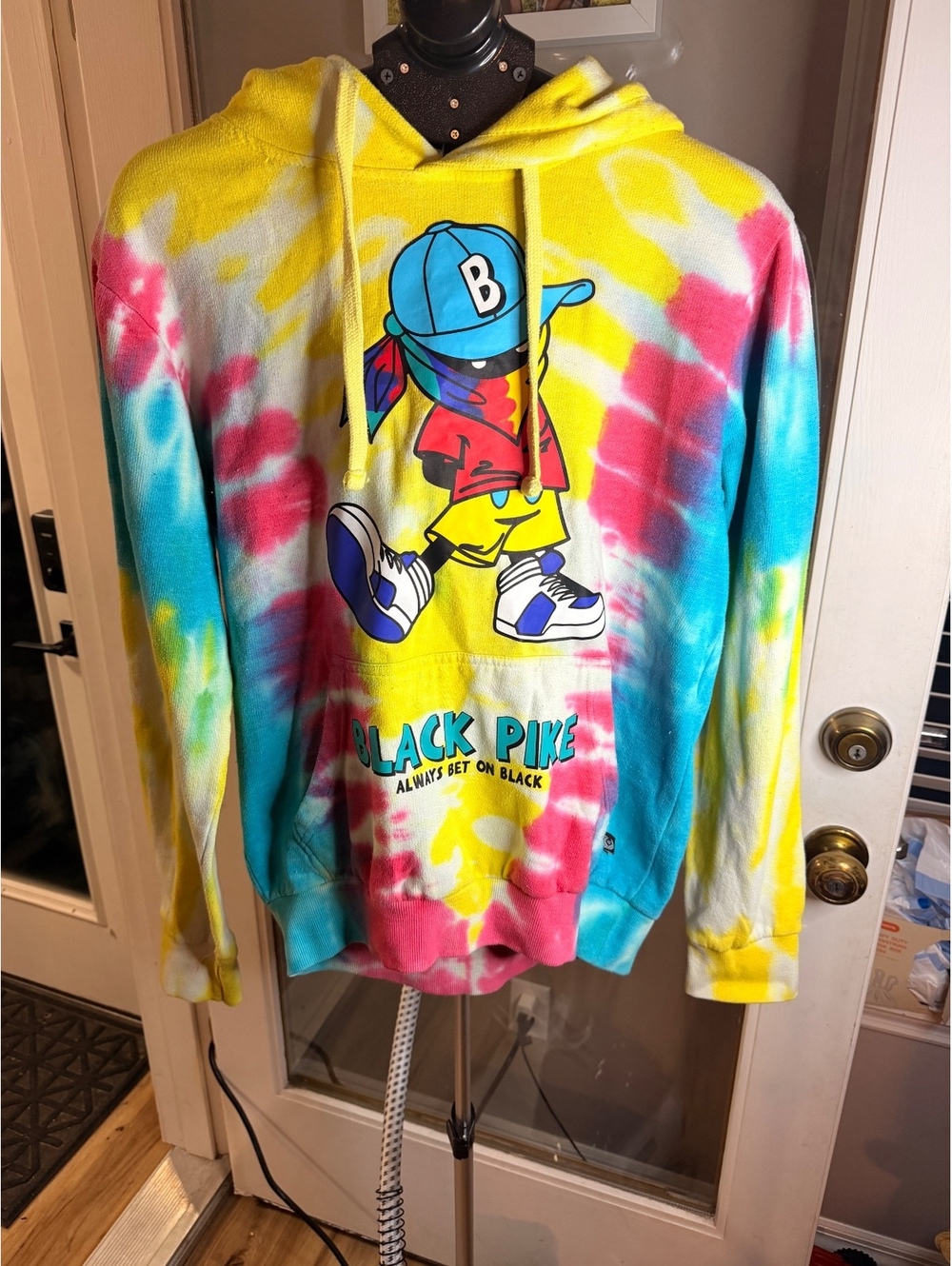 Black Pike Tie Dye Graphic Pullover Hoodie